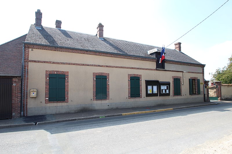 File:Mairie de Croisilles (Eure-et-Loir) le 8 septembre 2014 - 1.jpg