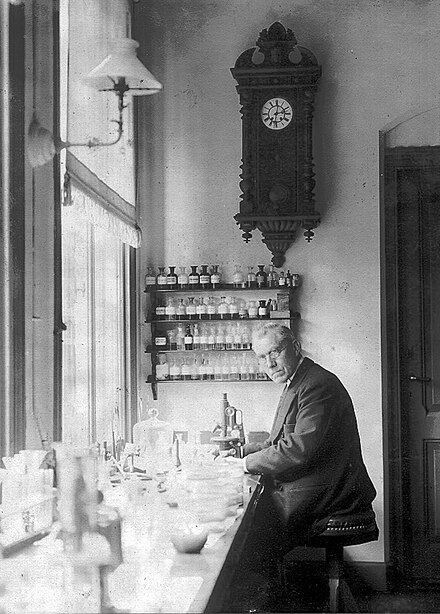 Martinus Beijerinck in his laboratory in 1921