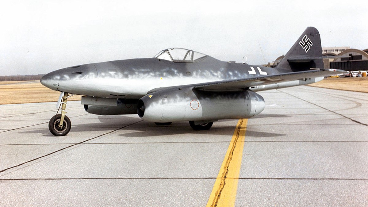 Messerschmitt Me 262A at the National Museum of the USAF.jpg