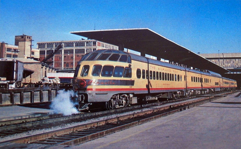 File:Milwaukee Road Skytop observation car 1968.JPG