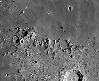 <span class="mw-page-title-main">Montes Carpatus</span> Mountain range on the Moon