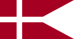 Danmarks örlogsflagga har en mörkare röd (knaprød) ton än statsflaggan.
