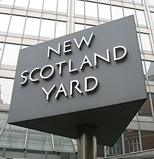 New Scotland Yard sign 3.jpg