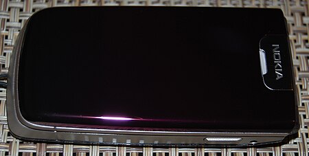 Nokia 6600 fold pink closed.jpg