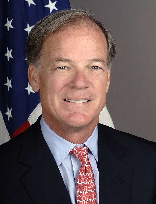 Image: Official portrait of Tom Foley, U.S. Ambassador to Ireland (cropped)