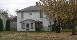 Altes Pfarrhaus St. Wenceslaus (Tabor, South Dakota) aus NW 1.JPG