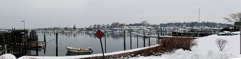 Marina in Noank during winter