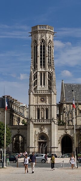 File:Paris 75001 Mairie Ier arrondissement 20100822 beffroi.jpg