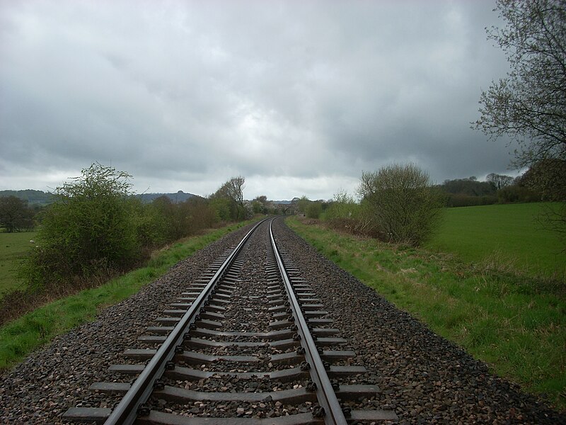 File:Pedestrain level crossing near Wardour, Wiltshire 05.JPG