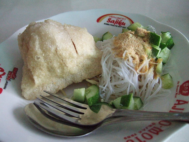 File:Pempek kapal selam Bandar Lampung.JPG