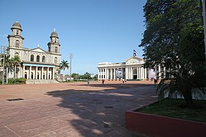 Plaza de la Revolucion (Managua) 01 CH.jpg