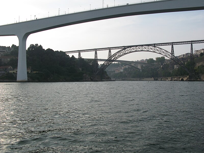 File:Porto, vista da Douro (26).jpg