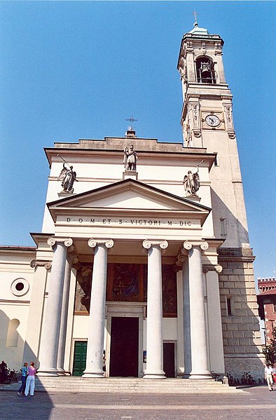 صورة:Rho - Basilica S. Vittore.jpg