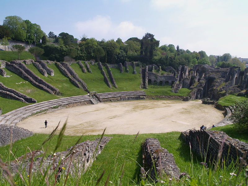 File:Saintes amphitheatre.jpg