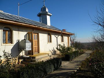 Biserica(intrarea) vedere spre Est