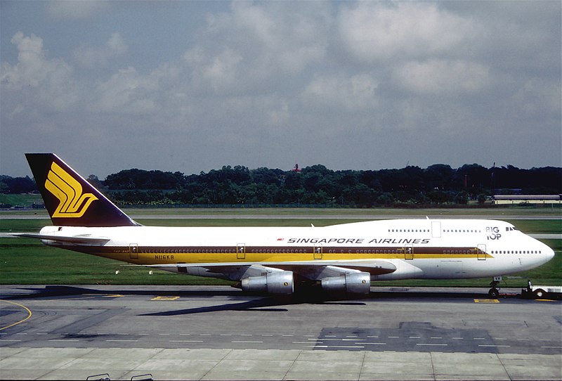 File:Singapore Airlines Boeing 747-312; N116KB, September 1990 (6162353594).jpg