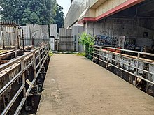 Sisa jembatan jalur bawah Stasiun Jayakarta (arah JAKK).