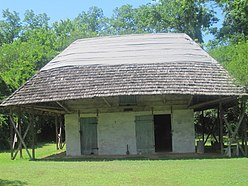 Slave dwelling at Melrose Plantation IMG 3450.JPG