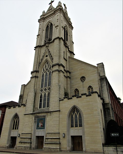 File:St. Raphael's Cathedral - Dubuque, Iowa 08.jpg