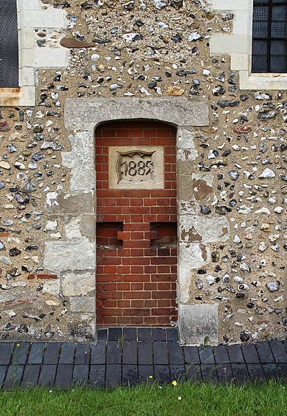 File:St Leonard, Bengeo - Blocked doorway - geograph.org.uk - 3552609.jpg