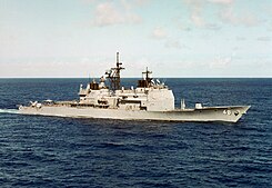 USS Yorktown (CG-48) в Карибском море, вид с правого борта c1985.jpg