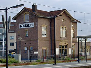 Rijssen İstasyonu - Achterzijde.JPG