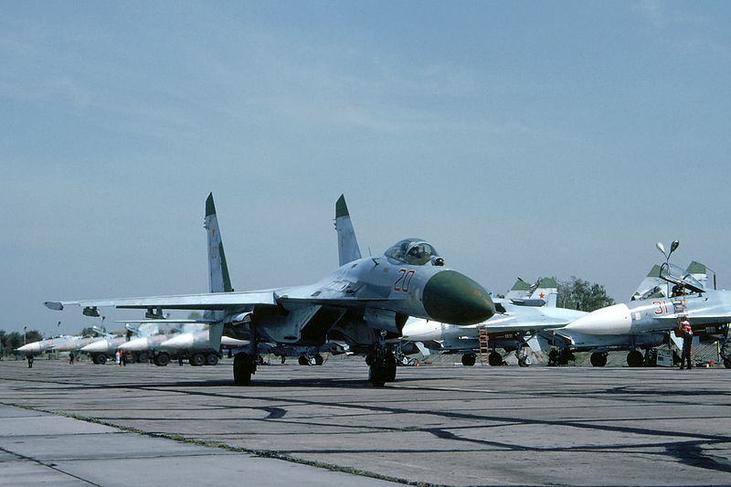 File:Su-27 Stargard (24601332181).jpg
