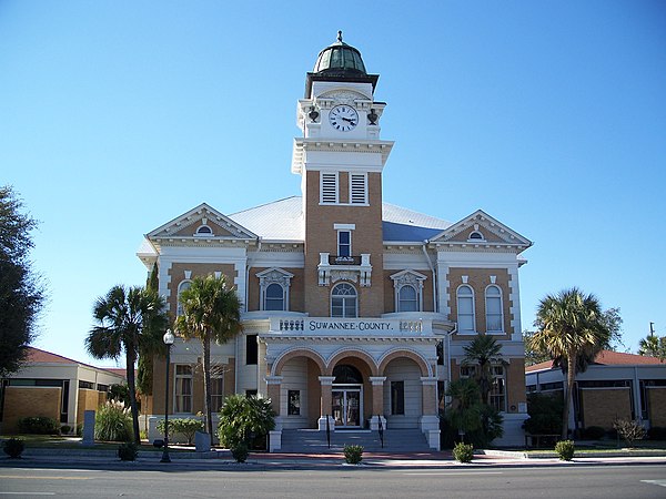 The Suwannee County Courthouse in Live Oak