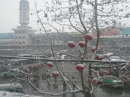 Tianshui train station 20090226.jpg