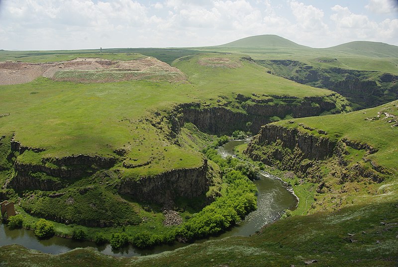 File:Turkey Armenia border.jpg