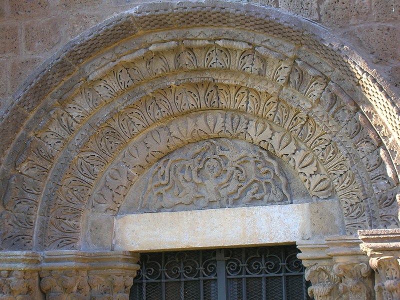 File:Tuscania abc6.JPG