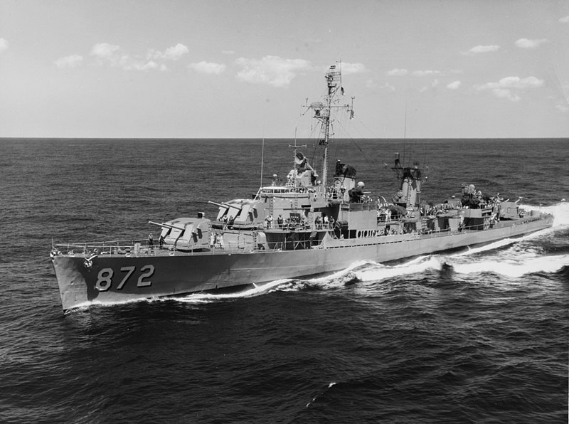 File:USS Forrest Royal (DD-872) underway in the Atlantic Ocean on 24 April 1959 (NH 106983).jpg