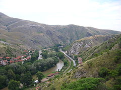 Fluss Vardar im Vardar-Tal, Nordmazedonien