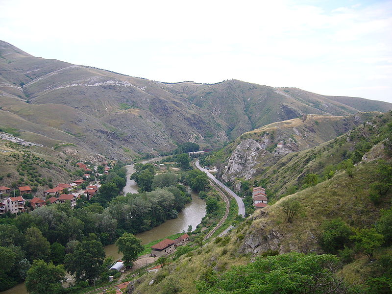 File:Veles Gorge Vardar Macedonia.jpg