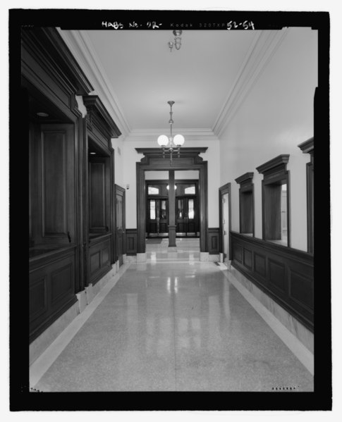 File:View of Post Office hallway on first floor, facing west - Pioneer Post Office, 700 SW Sixth Avenue, Portland, Multnomah County, OR HABS ORE,26-PORT,2-54.tif