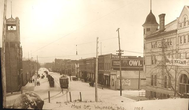 Looking south at downtown Waupaca in 1908