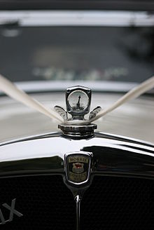 Badge Wedding car 1 (5171564877).jpg