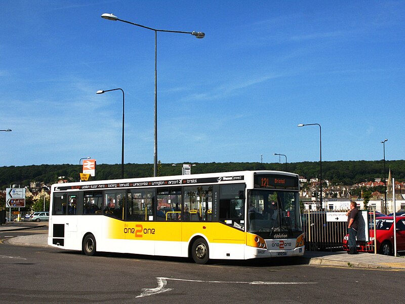 File:Wessex Bus Weston-super-Mare 121.jpg