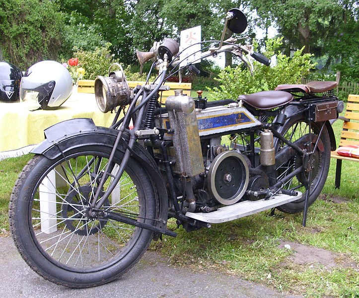 File:Williamson Motorrad 1913 schräg.JPG