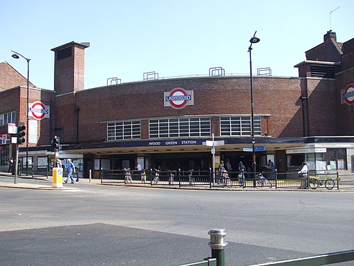 Wood Green stn building