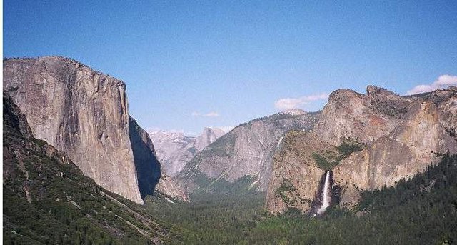 File:Yosemite_Valley_from_Tunnel_View_in_Yosemite_NP.jpg