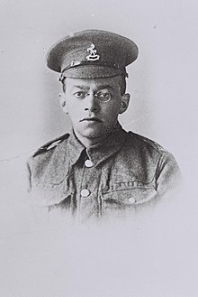 Ze'ev Jabotinsky MBE served in platoon 16 of the 20th Battalion of the London Regiment between 1916 and 1917 ZEEV JABOTINSKY IN ARMY UNIFORM DURING WORLD WAR 1. pvrtrt, zAb z'bvtynsqy bmdym TSbAyym, bzmn mlKHmt h`vlm hrASHvnh.D850-054.jpg