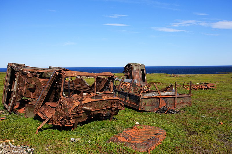 File:Тундра и человек.jpg