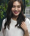 Gambar mini seharga Choi Hee-seo