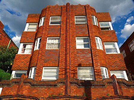 Fail:1_Art_Deco_flats.JPG