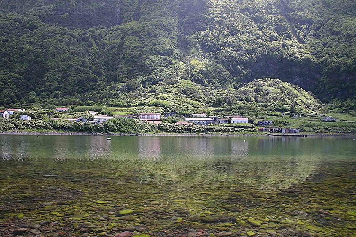 FAJÃ DA CALDEIRA DE SANTO CRISTO - São Jorge, nos Açores