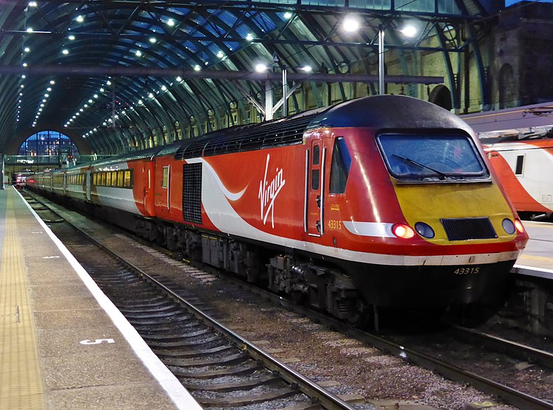 File:43315 London Kings Cross to Newcastle 1N35 at Kings Cross platform 6 (33988052764).jpg