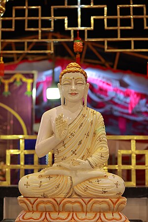 Altar Buddha Manomaya.jpg