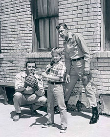 [Image: 225px-Andy_Griffith_Ken_Berry_Mayberry_RFD_1968.JPG]