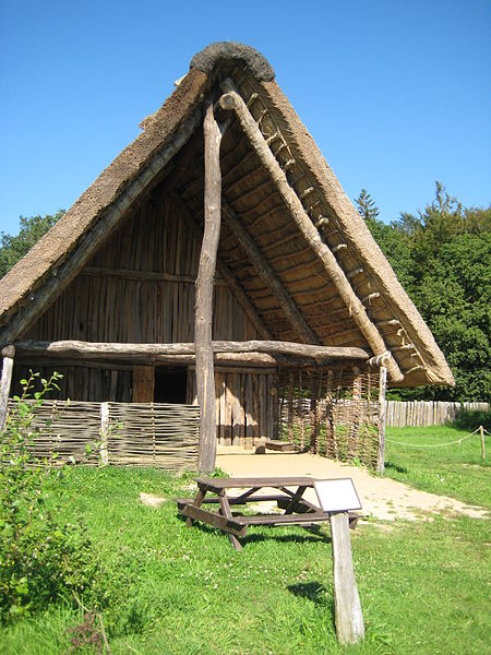 File:Archäologisch-Ökologisches Zentrum AlbersdorfIMG 0208.JPG